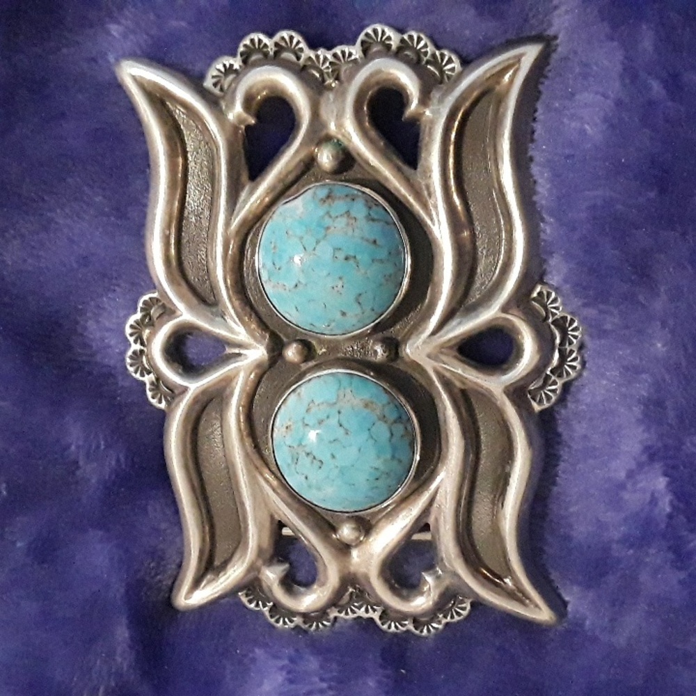 Elegant turquoise belt buckle